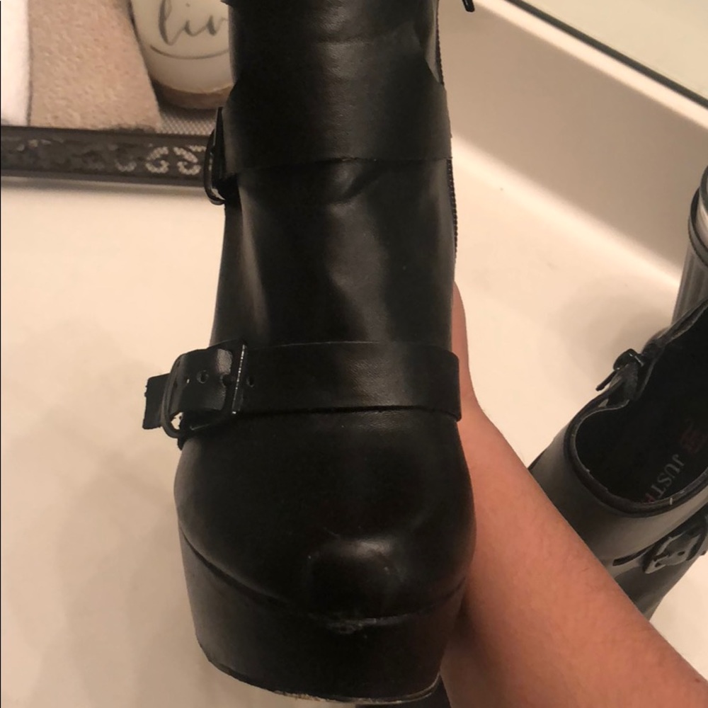 Black booties - Picture 3 of 5